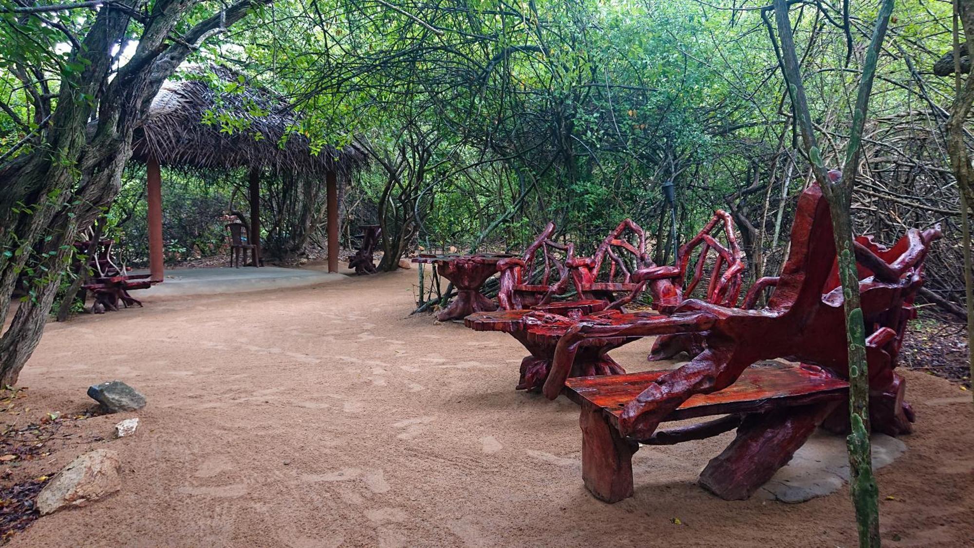 Yala Podi Hoona Bush Camp Hotell Eksteriør bilde