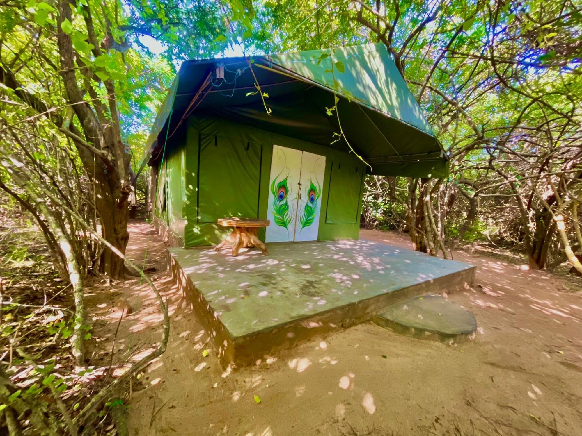 Yala Podi Hoona Bush Camp Hotell Eksteriør bilde